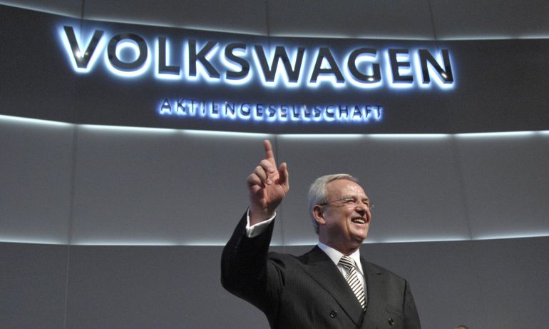 El presidente ejecutivo de Volkswagen AG, Martin Winterkorn, posa ante los medios en Hamburgo, Alemania, este miércoles El presidente ejecutivo de Volkswagen AG, Martin Winterkorn, posa ante los medios en Hamburgo, Alemania, este miércoles