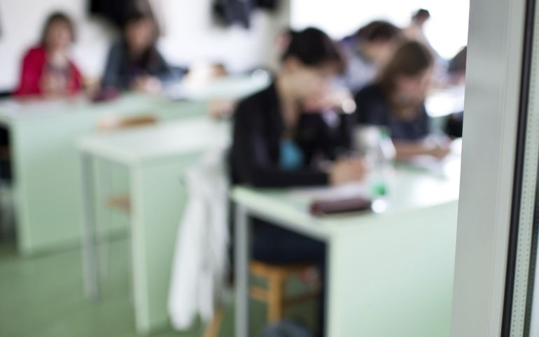 El PSOE pide dar el título de ESO a los alumnos de FP básica de forma directa hasta que se aprueben las reválidas El PSOE pide dar el título de ESO a los alumnos de FP básica de forma directa hasta que se aprueben las reválidas