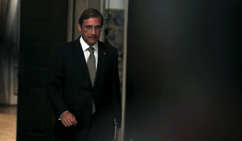 El primer ministro portugués, Pedro Passos Coelho, tras reunirse con el presidente, Aníbal Cavaco Silva. El primer ministro portugués, Pedro Passos Coelho, tras reunirse con el presidente, Aníbal Cavaco Silva.