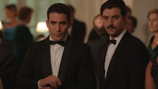 Miguel Ángel Silvestre y Javier Rey en 'Velvet' Miguel Ángel Silvestre y Javier Rey en 'Velvet'