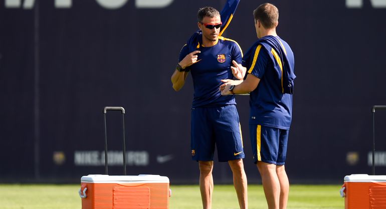 El técnico asturiano Luis Enrique en un entrenamiento El técnico asturiano Luis Enrique en un entrenamiento
