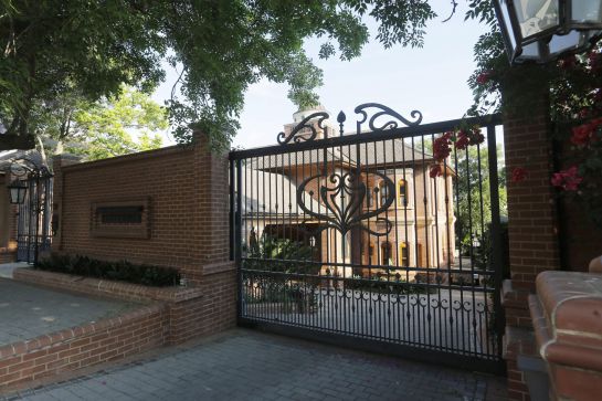Vista general que muestra la casa del tío del atleta sudafricano Oscar Pistorius en Pretoria (Sudáfrica). Vista general que muestra la casa del tío del atleta sudafricano Oscar Pistorius en Pretoria (Sudáfrica).