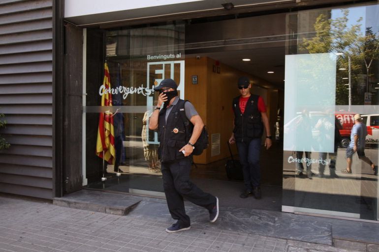 Fotografía de los registros en cuatro ayuntamientos y una fundación vinculada a Convergència el pasado 28 de agosto Fotografía de los registros en cuatro ayuntamientos y una fundación vinculada a Convergència el pasado 28 de agosto
