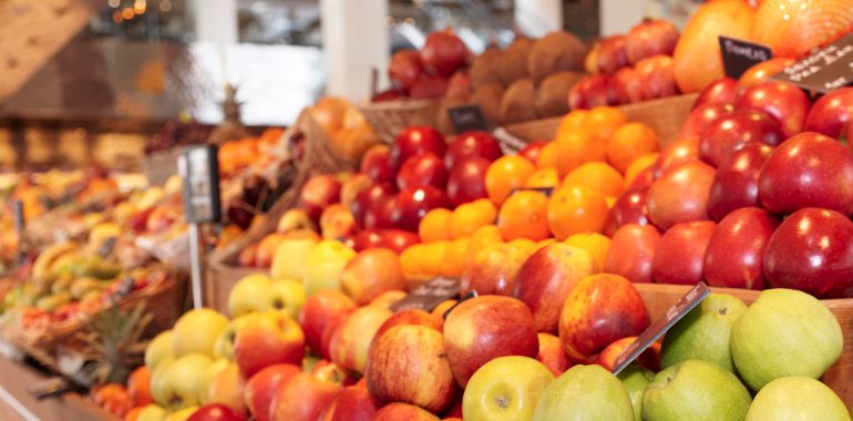 En las manzanas de Carrefour y Mercadona se han encontrado 7 plaguicidas diferentes. En las manzanas de Carrefour y Mercadona se han encontrado 7 plaguicidas diferentes.