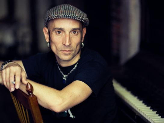 Fito Cabrales. Fito Cabrales.