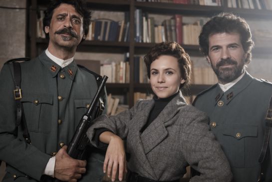 Nacho Fresneda (i), Aura Garrido (c) y Rodolfo Sancho (d) protagonizan 'El Ministerio del Tiempo' Nacho Fresneda (i), Aura Garrido (c) y Rodolfo Sancho (d) protagonizan 'El Ministerio del Tiempo'
