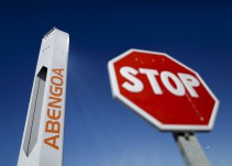 Abengoa pierde un 53% en bolsa tras anunciar preconcurso de acreedores