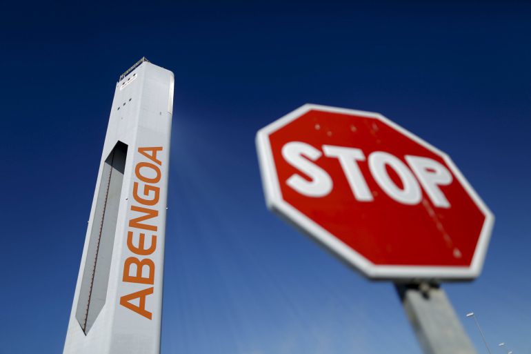 Una de las torres de Abengoa en Sanlucar Una de las torres de Abengoa en Sanlucar