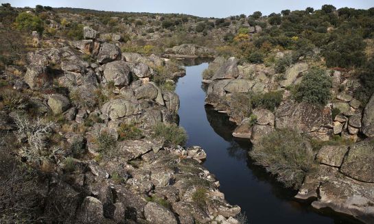 El Río Yeltes en las inmediaciones de la futura mina/ El PAÍS El Río Yeltes en las inmediaciones de la futura mina/ El PAÍS