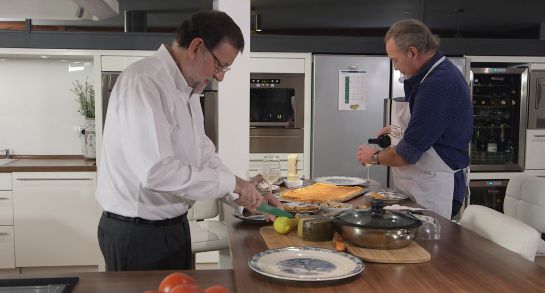 Bertín servía vino y cocinaba; Rajoy, pinche de cocina Bertín servía vino y cocinaba; Rajoy, pinche de cocina