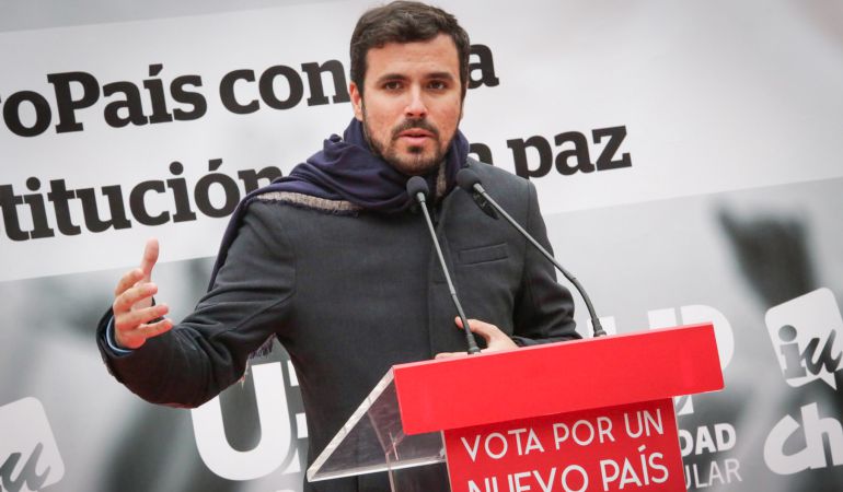 Alberto Garzón critica "el ánimo militarista" de Podemos Alberto Garzón critica "el ánimo militarista" de Podemos
