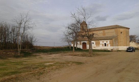 Vista de la Iglesia de Illán de Vacas Vista de la Iglesia de Illán de Vacas