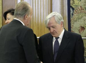 El abogado José Manuel Romero, conde de Fontao, aconsejó en nombre del rey a Urdangarin que se desvinculara del Instituto Nóos porque sí tenía ánimo de lucro y que se fuera de España si quería desarrollar su perfil empresarial. El abogado José Manuel Romero, conde de Fontao, aconsejó en nombre del rey a Urdangarin que se desvinculara del Instituto Nóos porque sí tenía ánimo de lucro y que se fuera de España si quería desarrollar su perfil empresarial.