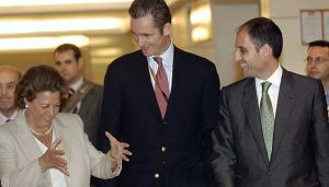 El expresidente de la Comunidad Valenciana, Francisco Camps, y la exalcaldesa de Valencia, Rita Barberá, junto a Iñaki Urdangarin en una foto de archivo. El expresidente de la Comunidad Valenciana, Francisco Camps, y la exalcaldesa de Valencia, Rita Barberá, junto a Iñaki Urdangarin en una foto de archivo.