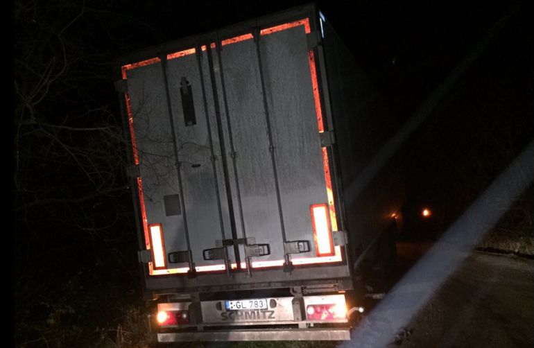 Foto del camión publicada en Twitter por el alcalde de Ezcaray, Diego Bengoa. Foto del camión publicada en Twitter por el alcalde de Ezcaray, Diego Bengoa.
