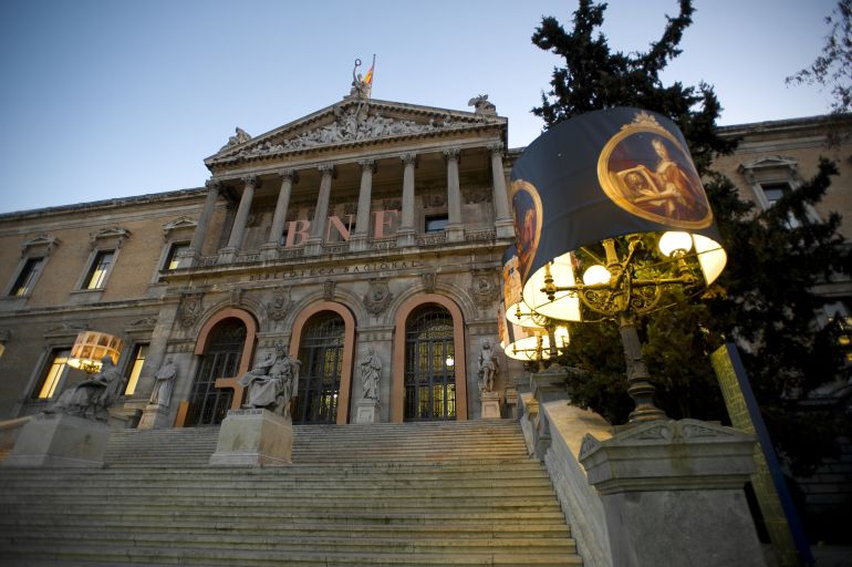 La Biblioteca Nacional cierra sus puertas hasta el viernes para hacer recuento de sus fondos y buscar obras perdidas o mal catalogadas: En busca de la obra perdida en la Biblioteca Nacional La Biblioteca Nacional cierra sus puertas hasta el viernes para hacer recuento de sus fondos y buscar obras perdidas o mal catalogadas: En busca de la obra perdida en la Biblioteca Nacional