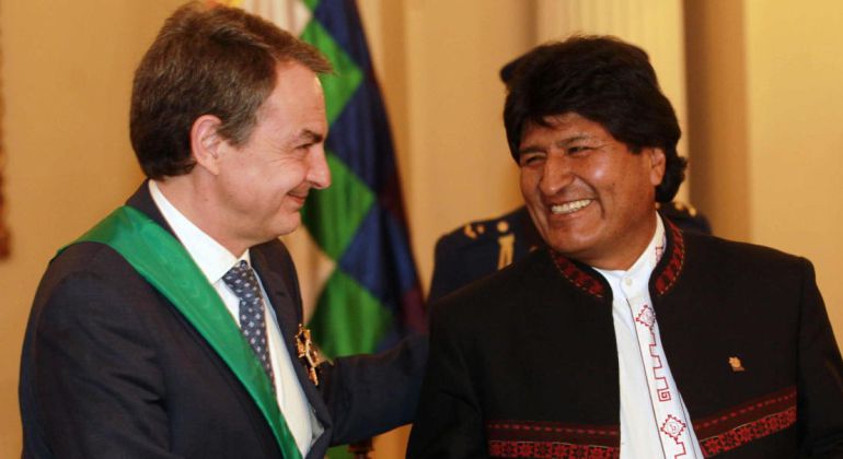 José Luis Rodriguez Zapatero y Evo Morales, dos protagonistas de una de estas mediáticas bromas. José Luis Rodriguez Zapatero y Evo Morales, dos protagonistas de una de estas mediáticas bromas.