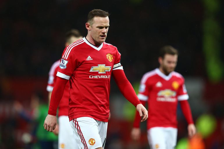 Wayne Rooney se lamenta tras el pitido final Wayne Rooney se lamenta tras el pitido final