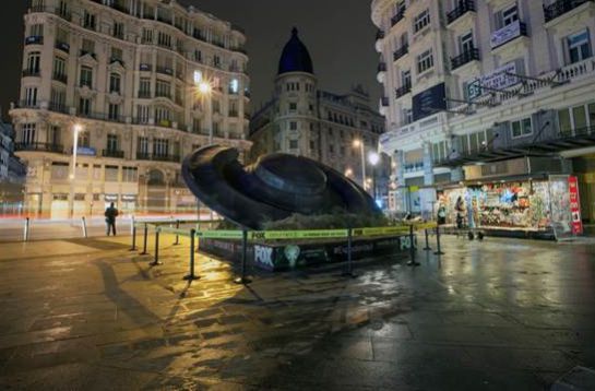 Réplica del ovni de 'Expediente X' expuesta en Madrid Réplica del ovni de 'Expediente X' expuesta en Madrid