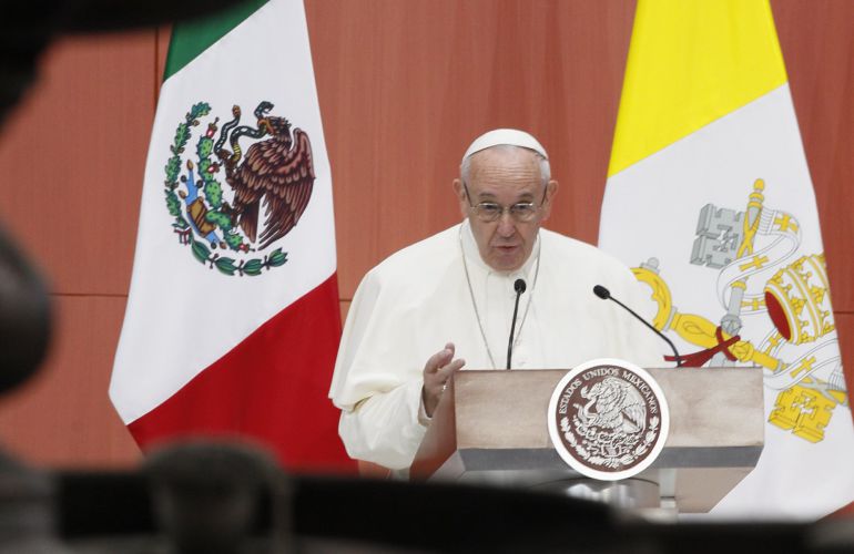 El papa Francisco habla durante su ceremonia de bienvenida en el Palacio Nacional de Ciudad de México. El papa Francisco habla durante su ceremonia de bienvenida en el Palacio Nacional de Ciudad de México.