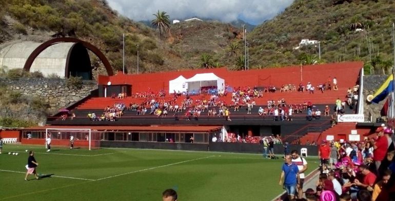 El Silvestre Carrillo es el estadio del CD Mensajero. El Silvestre Carrillo es el estadio del CD Mensajero.