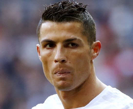 Cristiano Ronaldo gesticula durante el partido ante el Atlético de Madrid Cristiano Ronaldo gesticula durante el partido ante el Atlético de Madrid