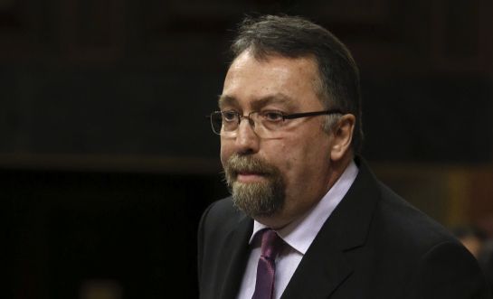 GRA589. MADRID, 02/03/2016.- El diputado de Foro Asturias Isidro Manuel Martínez Oblanca, durante su intervención en la sesión de la tarde de la segunda jornada del debate de investidura del secretario general del PSOE, Pedro Sánchez, que se celebra en el Congreso de los Diputados. EFE/J. J. Guillén GRA589. MADRID, 02/03/2016.- El diputado de Foro Asturias Isidro Manuel Martínez Oblanca, durante su intervención en la sesión de la tarde de la segunda jornada del debate de investidura del secretario general del PSOE, Pedro Sánchez, que se celebra en el Congreso de los Diputados. EFE/J. J. Guillén