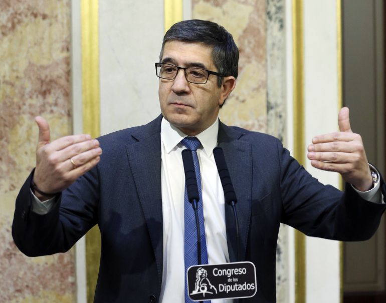 El presidente de la Cámara, Patxi López, durante la rueda de prensa en el Congreso de los Diputados El presidente de la Cámara, Patxi López, durante la rueda de prensa en el Congreso de los Diputados