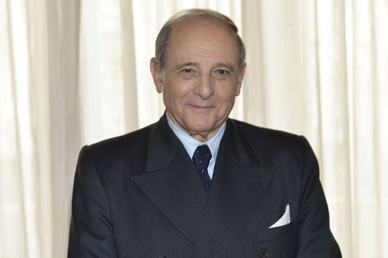 Emilio Gutiérrez Caba caracterizado con la ropa de su personaje en 'Lo que escondían sus ojos' Emilio Gutiérrez Caba caracterizado con la ropa de su personaje en 'Lo que escondían sus ojos'