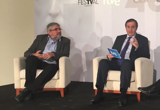 Fernando López-Puig (i) y Eladio Jareño (d) durante la rueda de prensa de RTVE en el FesTVal de Albacete Fernando López-Puig (i) y Eladio Jareño (d) durante la rueda de prensa de RTVE en el FesTVal de Albacete
