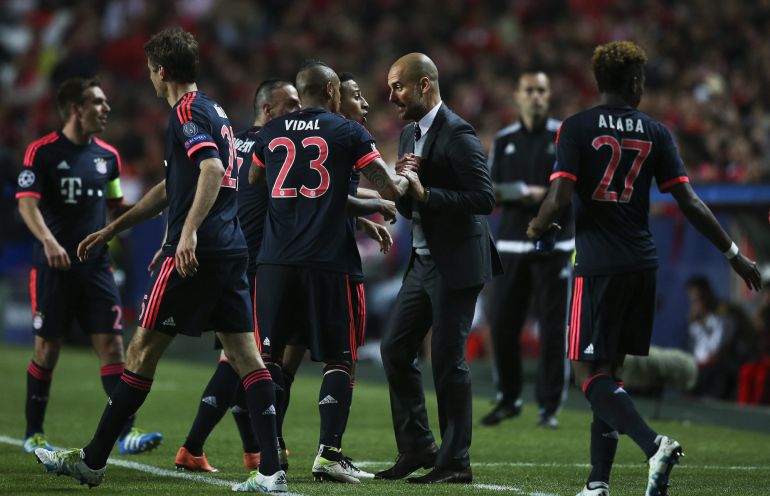 El Bayern celebra el pase a semifinales de la Champions El Bayern celebra el pase a semifinales de la Champions