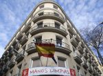 GRA040. MADRID, 15/04/2016.- Sede del sindicato Manos Límpias donde la Unidad de Delincuencia Económica y Fiscal realiza un registro esta mañana. La UDEF de la Policía investiga a Manos Limpias y a Ausbanc por un posible delito de extorsión a bancos y empresas. EFE/Ángel Díaz