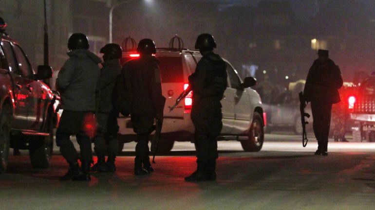 Fuerzas militares vigilan Kabul tras el ataque Fuerzas militares vigilan Kabul tras el ataque