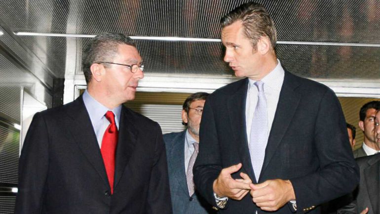 Alberto Ruiz Gallardón e Iñaki Urdangarin, en el acto de presentación de Madrid 2016 al deporte español, en 2007 Alberto Ruiz Gallardón e Iñaki Urdangarin, en el acto de presentación de Madrid 2016 al deporte español, en 2007