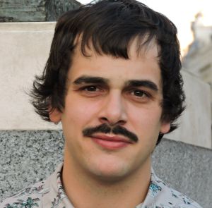Jon Aguirre Such, fotografiado cinco años después del 15-M en la Puerta del Sol Jon Aguirre Such, fotografiado cinco años después del 15-M en la Puerta del Sol
