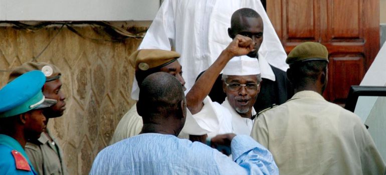 Hissène Habré, durante el juicio. Hissène Habré, durante el juicio.