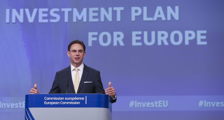 El vicepresidente de la Comisión Europea para el Fomento del Empleo, el Crecimiento, la Competitividad y la Inversión, Jyrki Katainen, da una rueda de prensa sobre la marcha del plan de inversiones o Plan Juncker El vicepresidente de la Comisión Europea para el Fomento del Empleo, el Crecimiento, la Competitividad y la Inversión, Jyrki Katainen, da una rueda de prensa sobre la marcha del plan de inversiones o Plan Juncker
