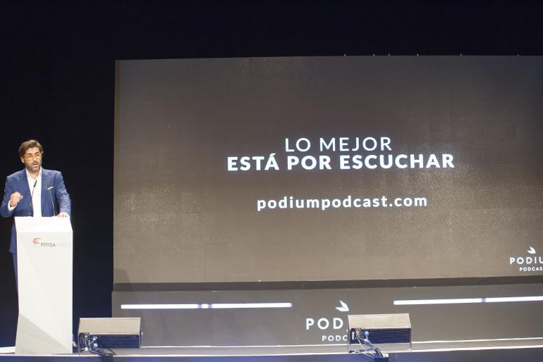 Vicente Jiménez durante su discurso en la presentación de Podium Vicente Jiménez durante su discurso en la presentación de Podium