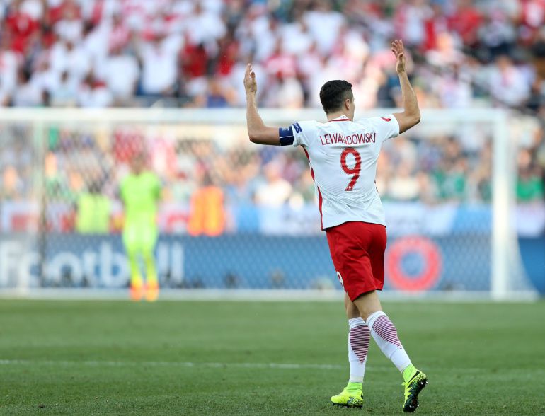 Lewandowski pide a su afición que anime durante el debut de Polonia en la Eurocopa Lewandowski pide a su afición que anime durante el debut de Polonia en la Eurocopa