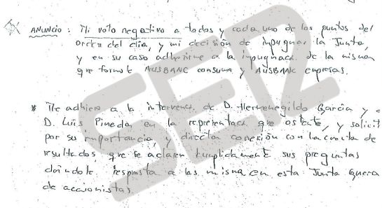 El manuscrito de López Negrete en el que aclaraba que se adhería a la intervención de Pineda El manuscrito de López Negrete en el que aclaraba que se adhería a la intervención de Pineda