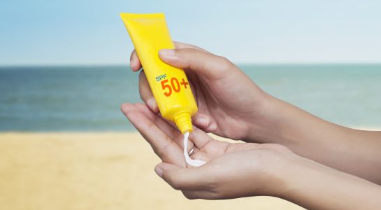 Diez cosas que haces mal al tomar el sol Diez cosas que haces mal al tomar el sol