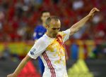 . Bordeaux (France), 21/06/2016.- Andres Iniesta of Spain in action during the UEFA EURO 2016 group D preliminary round match between Croatia and Spain at Stade de Bordeaux in Bordeaux, France, 21 June 2016. (RESTRICTIONS APPLY: For editorial news reporting purposes only. Not used for commercial or marketing purposes without prior written approval of UEFA. Images must appear as still images and must not emulate match action video footage. Photographs published in online publications (whether via the Internet or otherwise) shall have an interval of at least 20 seconds between the posting.) (Croacia, España, Burdeos, Francia) EFE/EPA/CAROLINE BLUMBERG EDITORIAL USE ONLY