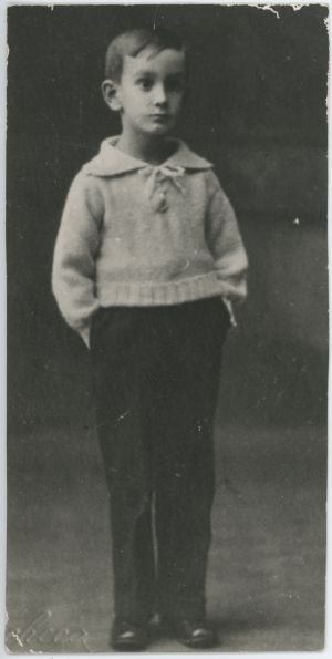 La Biblioteca Nacional de España acoge una exposición sobre Camilo José Cela en el centenario de su nacimiento: Un libro y toda la soledad de Camilo José Cela La Biblioteca Nacional de España acoge una exposición sobre Camilo José Cela en el centenario de su nacimiento: Un libro y toda la soledad de Camilo José Cela