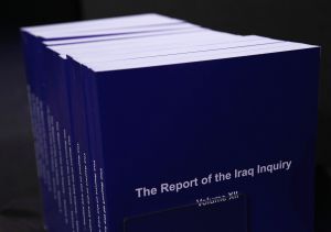 Detalle del llamado 'informe Chilcot' sobre la actuación del Reino Unido en la Guerra de Irak. Detalle del llamado 'informe Chilcot' sobre la actuación del Reino Unido en la Guerra de Irak.