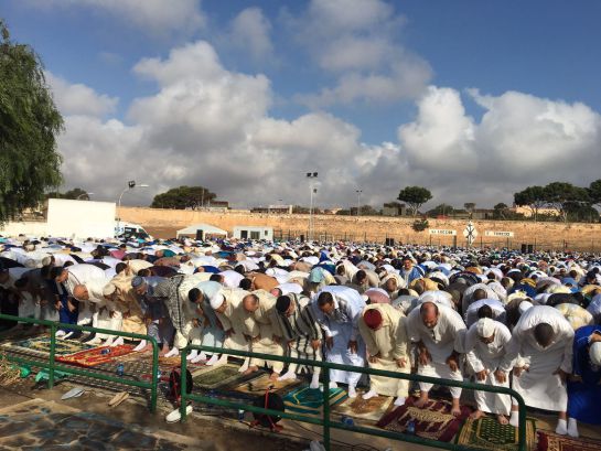 Los musulmanes celebran su festividad de 'Aid El Fitr' o fiesta del desayuno Los musulmanes celebran su festividad de 'Aid El Fitr' o fiesta del desayuno