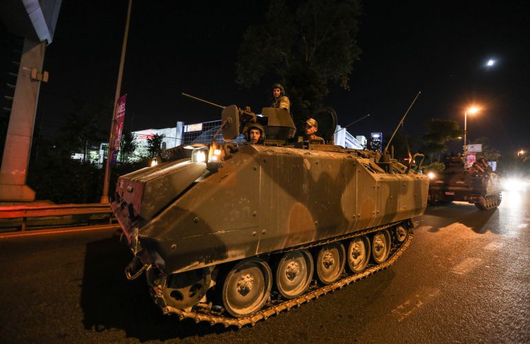 Turquía ha vivido cinco golpes de Estado desde que se fundó como república. Turquía ha vivido cinco golpes de Estado desde que se fundó como república.