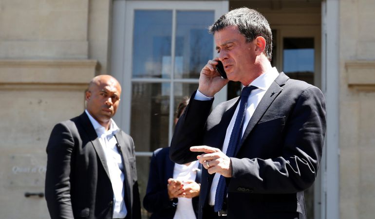 El primer ministro francés, Manuel Valls, en una imagen tomada a las afueras del Ministerio de Exteriores en París. El primer ministro francés, Manuel Valls, en una imagen tomada a las afueras del Ministerio de Exteriores en París.