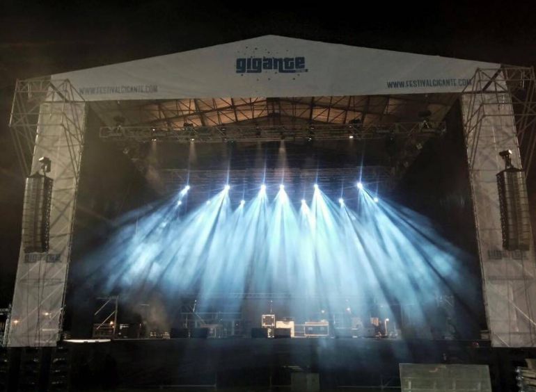 Escenario del Festival Gigante en el año 2015 Escenario del Festival Gigante en el año 2015