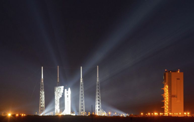 En la base de Cabo Cañaveral (EEUU) se encuentra la plataforma de lanzamiento de la sonda OSIRIS-REx. Se trata de la primera misión de la NASA para traer a la Tierra una muestra de un asteroide. En la base de Cabo Cañaveral (EEUU) se encuentra la plataforma de lanzamiento de la sonda OSIRIS-REx. Se trata de la primera misión de la NASA para traer a la Tierra una muestra de un asteroide.