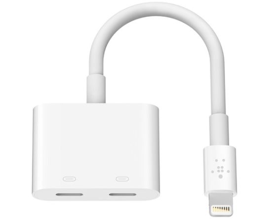 Adaptador doble de Belkin. Adaptador doble de Belkin.